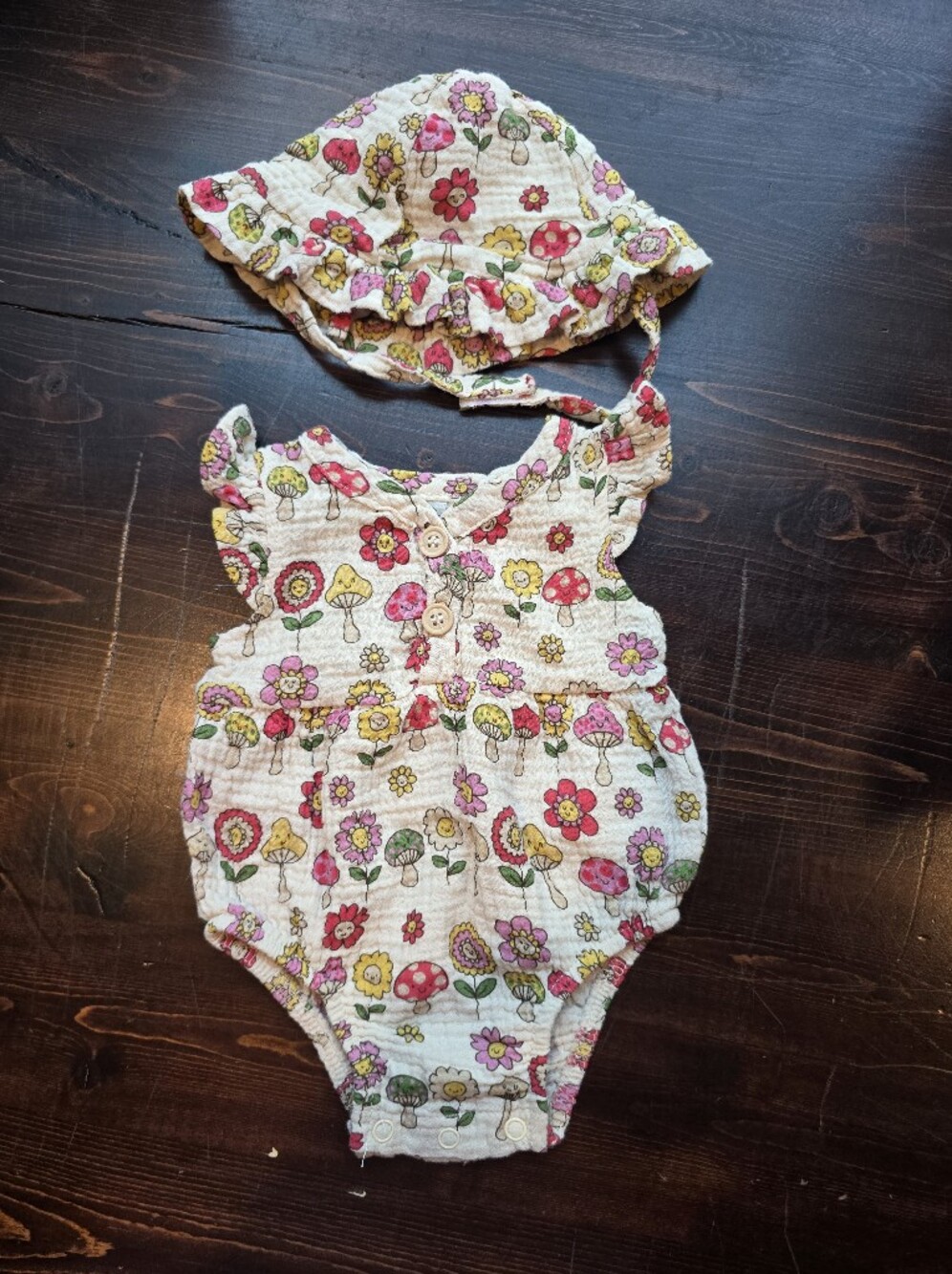 Charlotte & Star Baby Girl Mushroom & Floral Muslin Romper Set with Bonnet - 0-3